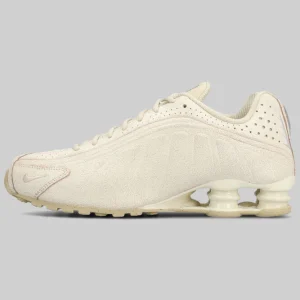 Nike Shox R4 'Natural and Metallic Silver' - IO4544-100